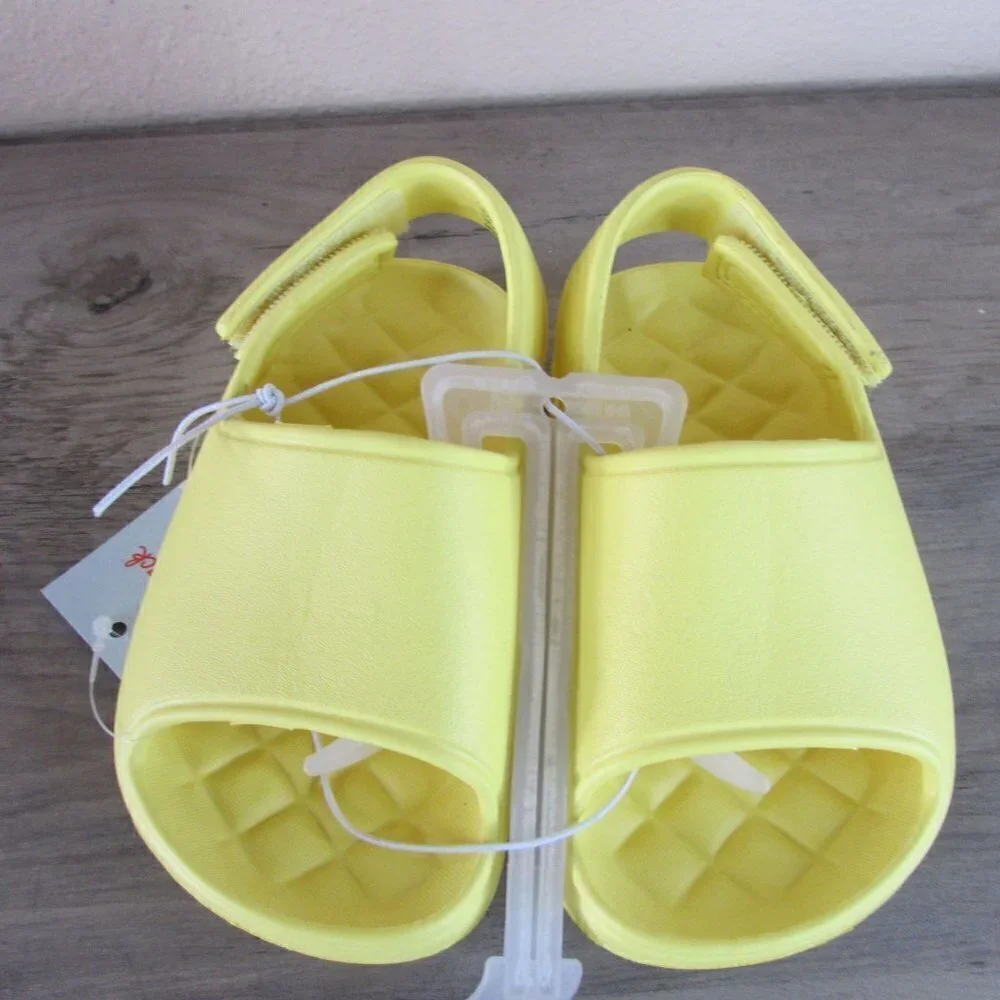 Cat & Jack Toddler 5 Wynne EVA Footbed Sandal - Yellow